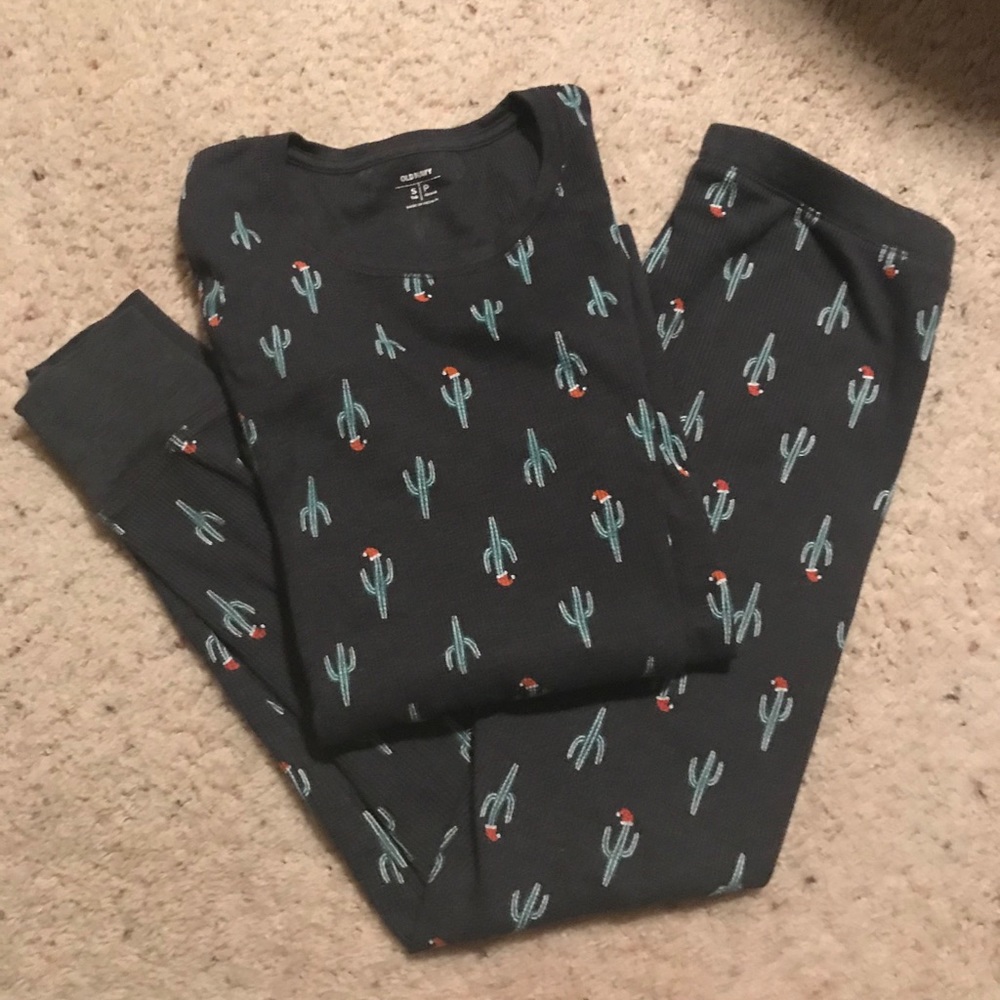 🎅🏼🎄 Old Navy thermal pajama set 🎄🎅🏼